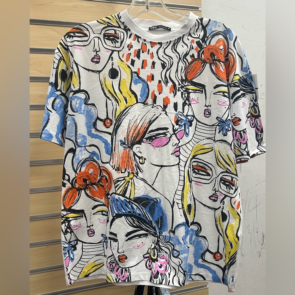 Zara Multicolor Graphic Short Sleeve Tee